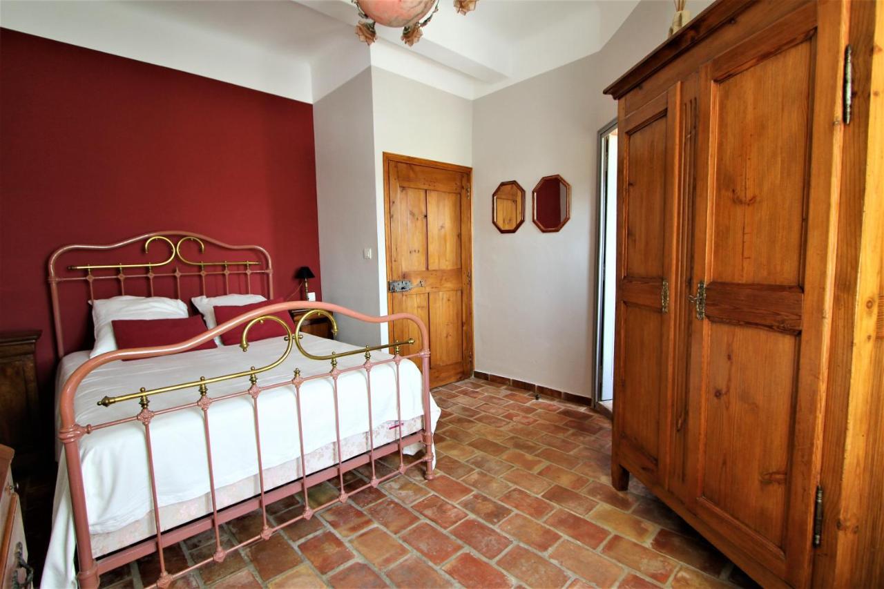 Bastide La Marraine Villa Ле Кастеле Екстериор снимка